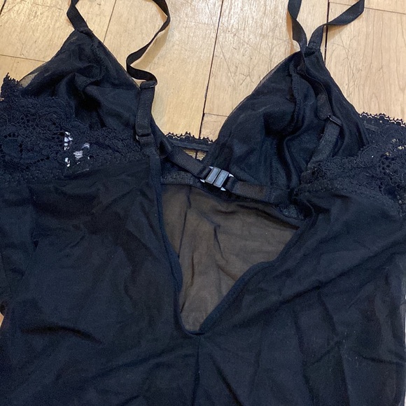 Lisanza Lingerie 4 Piece Set Sz 2 - Picture 15 of 16